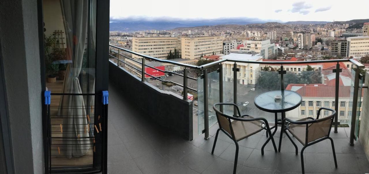 Ameri Plaza Green Apartments Tbilisi Eksteriør billede